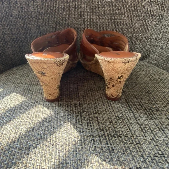 Born Leather drilles Huarache‎ style Size 8 Wedge - Picture 5 of 7